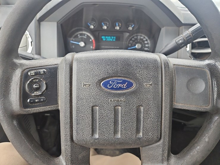 2011-ford-f350-xlt-image-25