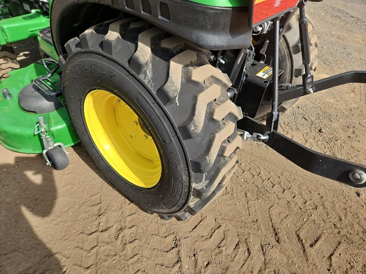 2021-john-deere-2025r-image-12