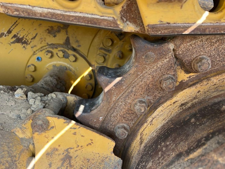 2019-caterpillar-d6k2-lgp-image-25