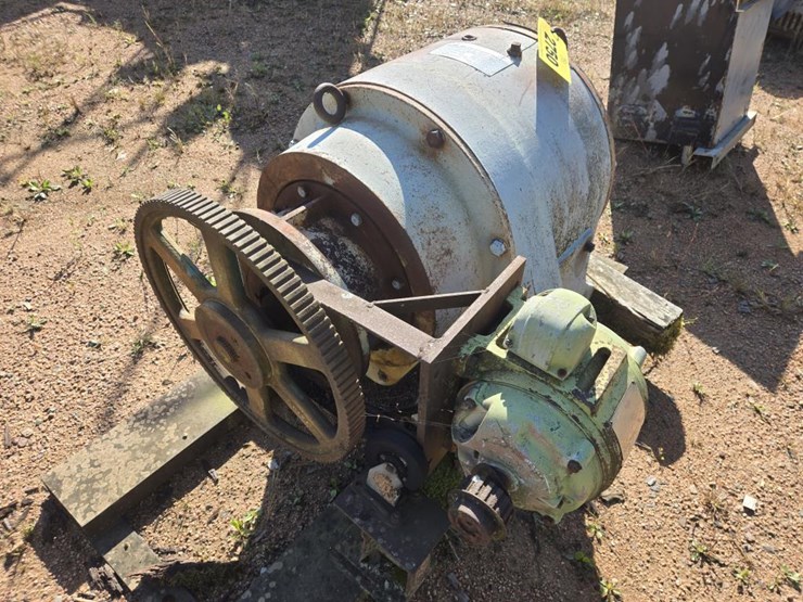 #2750-•-5hp-electric-motor-w/-gear-reducer-image-3