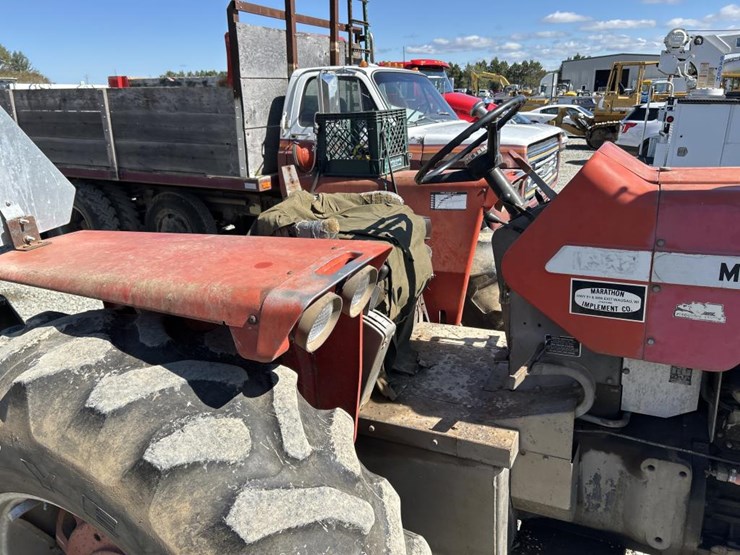 massey-ferguson-1100-image-35