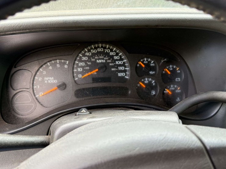 2003-chevrolet-extended-cab-pickup-with-topper,-4x4,-261,233-miles,-v8,-automatic-transmission,-per-image-21