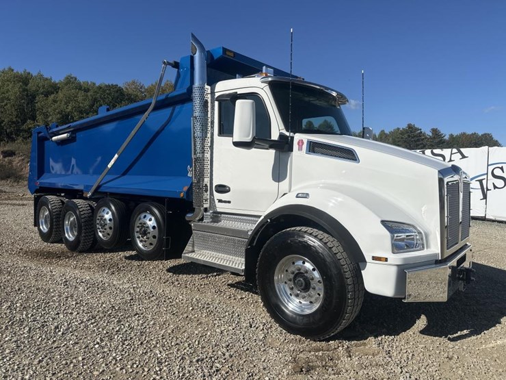 2025-kenworth-t880-image-7