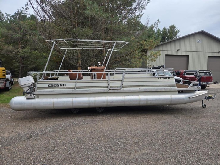 #2582-•-crestii-25-pontoon-boat-image-5