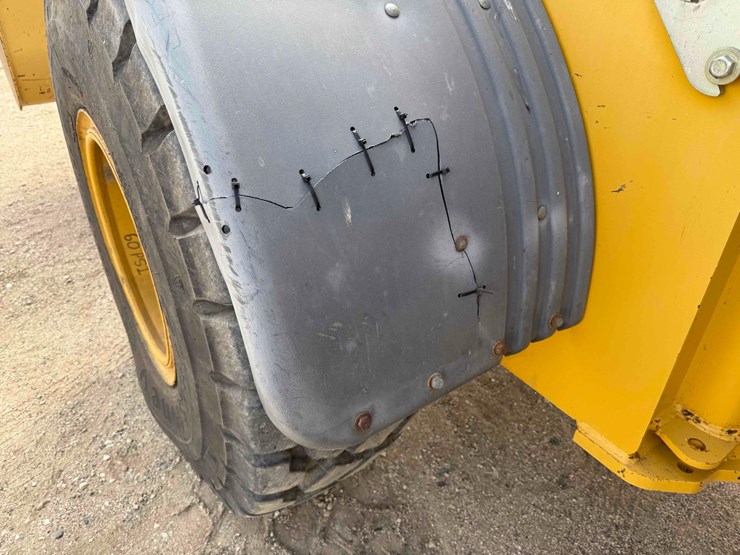 deere-624k-image-26