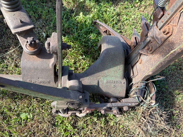 john-deere-no.-11-sickle-mower,-9’-bar,-with-cylinder,-*needs-a-new-pitman*,-rivet-sections.-this-it-image-5