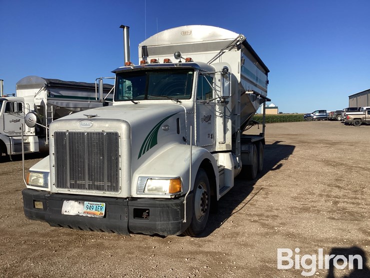 1997-peterbilt-377-image-1