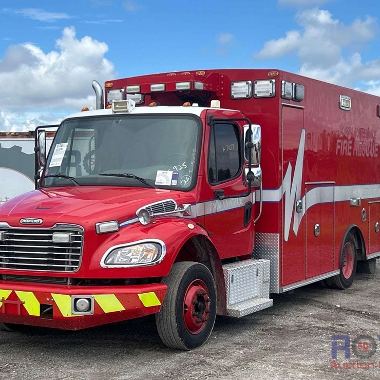 2016 Freightliner M2 106 Braun Ambulance