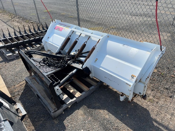 blizzard-8'---10'-power-angle-snow-plow-image-4