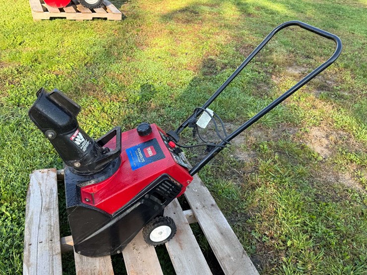 toro-power-light,-16”-snow-thrower,-runs-per-seller-image-6