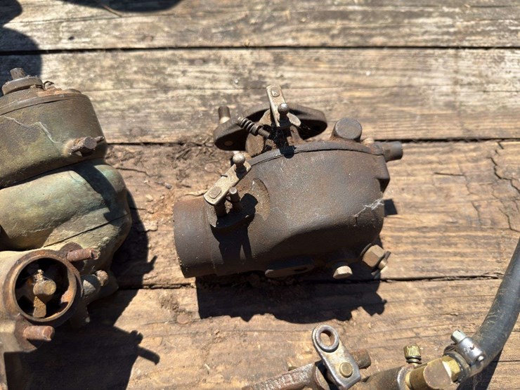 carburetor-assortment-image-4