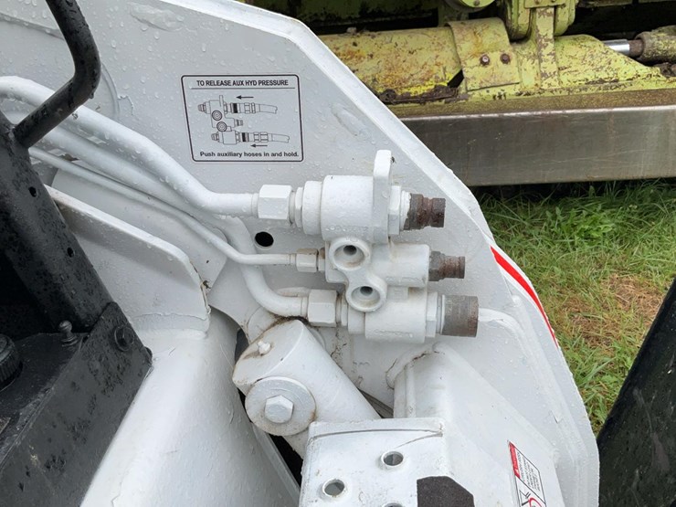 2010-bobcat-s175-image-35