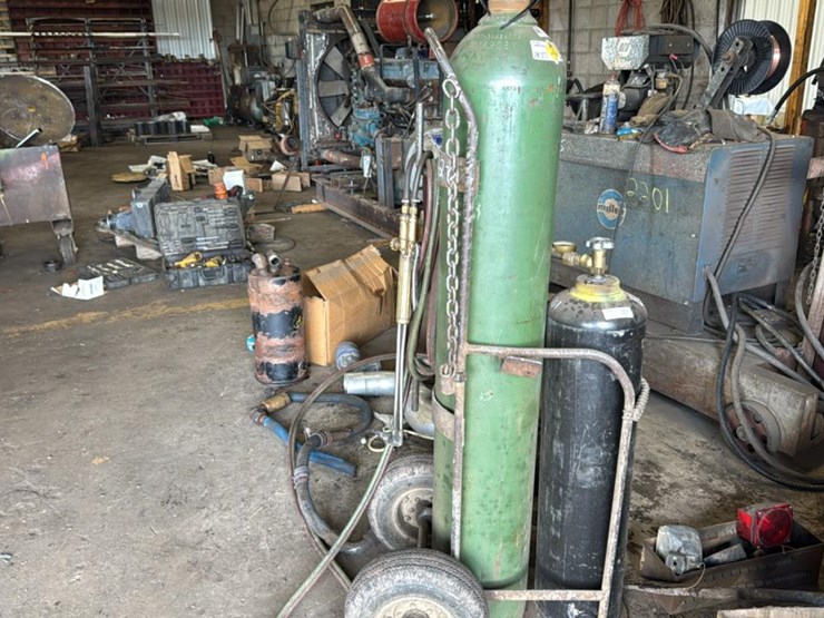 #127-•-oxygen-torch-tank-&-acetylene-tank-with-cart-image-1