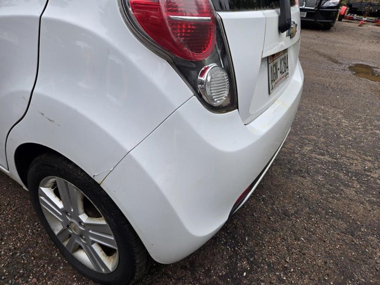 #1580-•-2013-chevrolet-spark-compact-vehicle-image-20