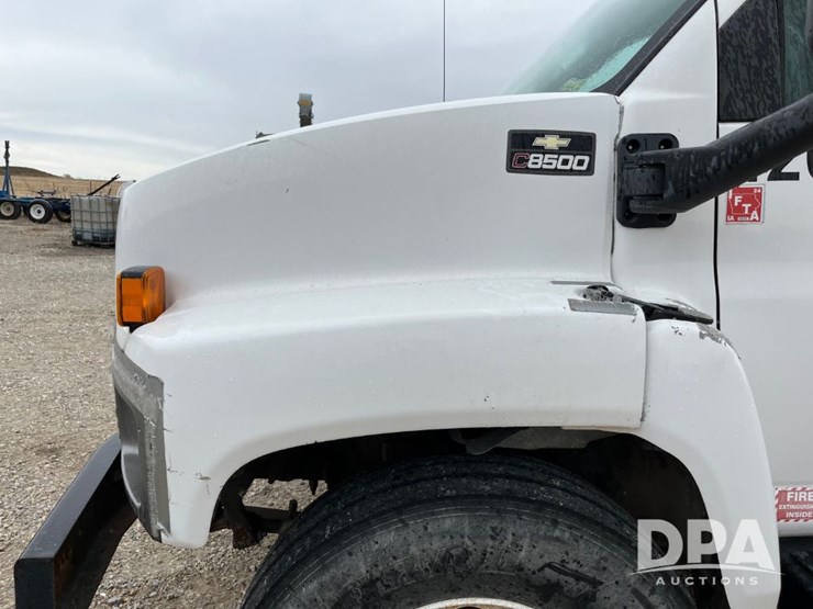 2005-chevrolet-c8500-cab/chassis-(jn0785,-unit-98847)-image-17