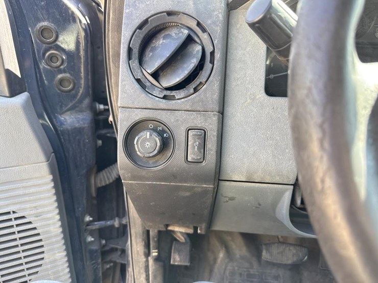 2014-ford-f250-image-32