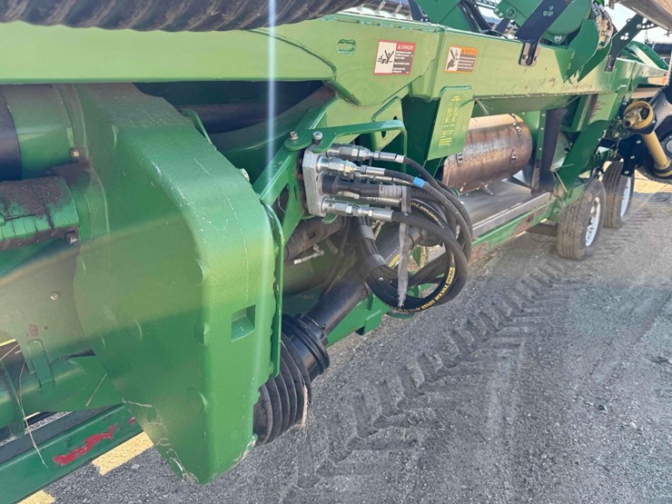 john-deere-flex-draper-header-image-16