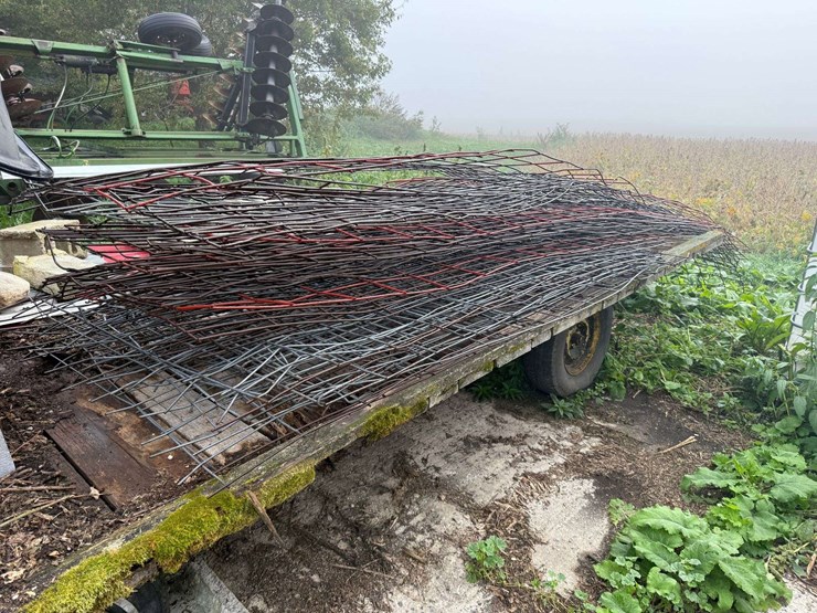 16’-long-hog-panels,-34”-tall,-buying-all-for-one-money-image-2
