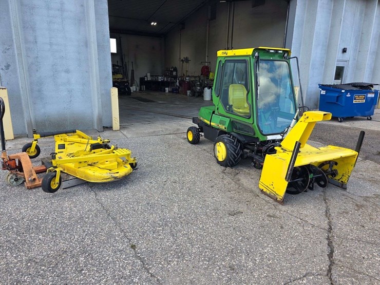 john-deere-f935-image-1