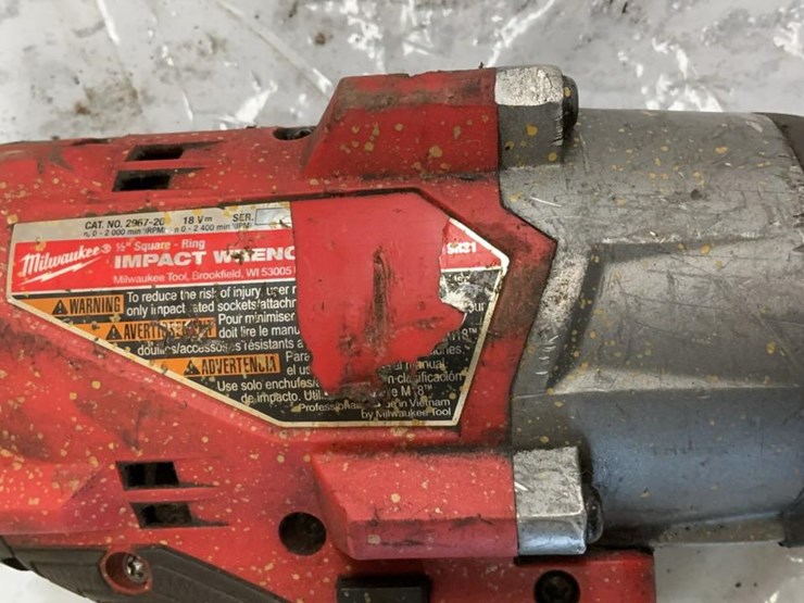 #100-•-milwaukee-1/2”-impact-image-6