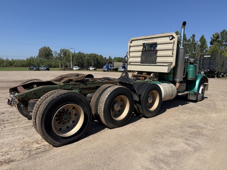#1752-•-1979-peterbilt-day-cab-heavy-haul-image-5