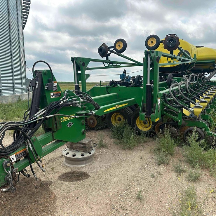 JOHN DEERE DB60