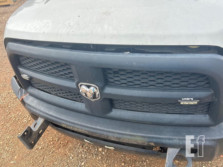 2013-ram-2500-hd-image-34