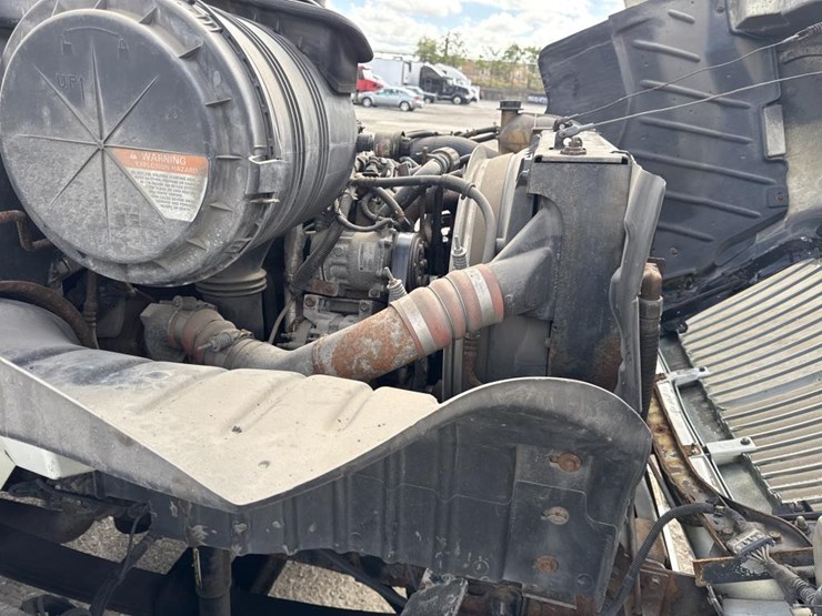 2007-international-durastar-4400-image-25