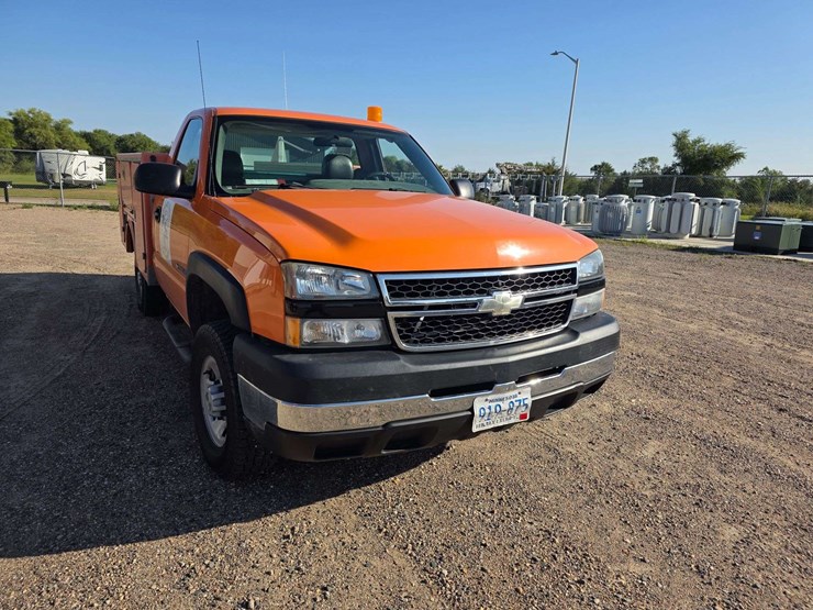 2006-chevrolet-2500hd-image-5