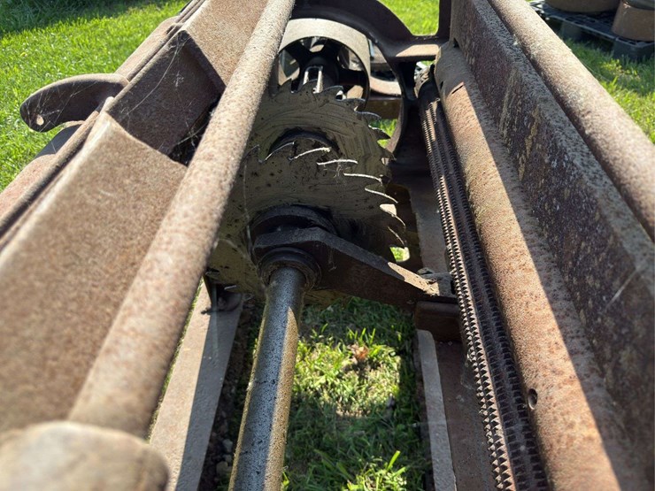 tower-32"-edger-image-6
