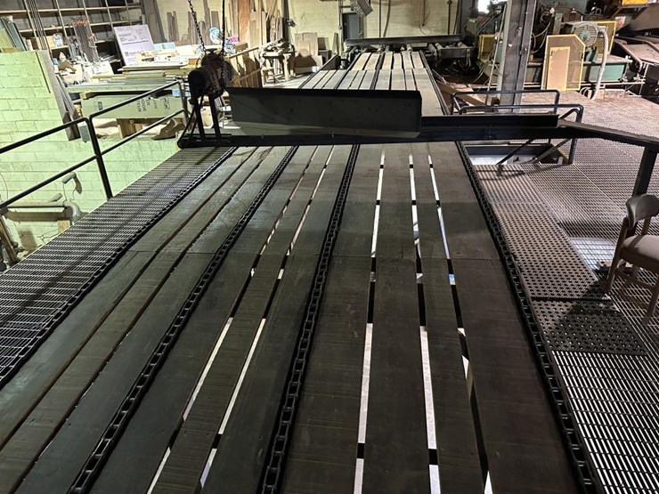 #1587-•-60'-lumber-deck-image-1