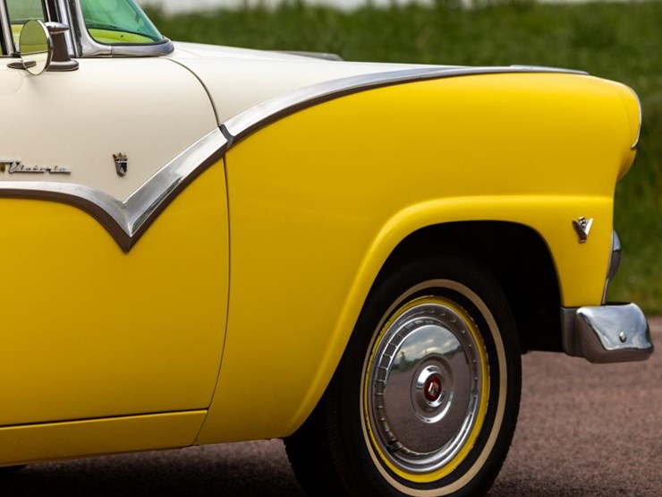 #2278-•-1955-ford-fairlane-crown-victoria-transparent-top-image-27