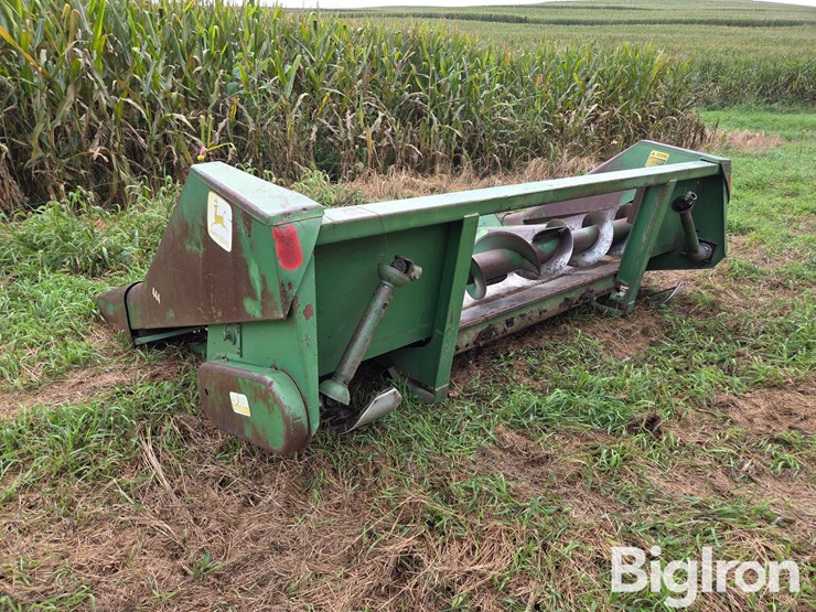 john-deere-444-image-7