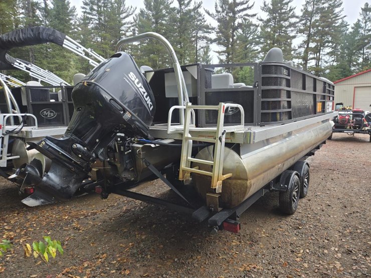 #1228-•-montego-bay-8522-pontoon-boat-w/-trailer-image-2