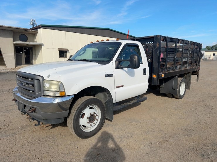 2004-ford-f550-xl-image-1