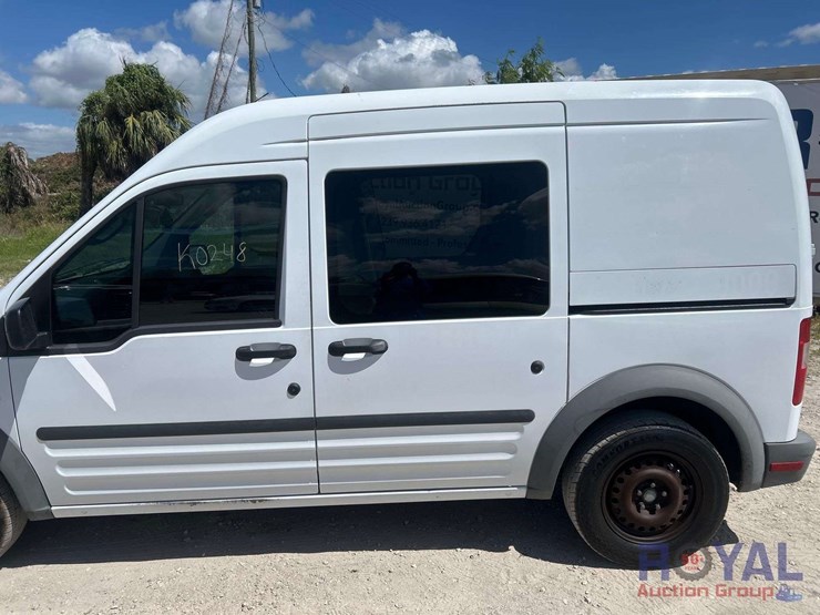 2010-ford-transit-connect-image-19