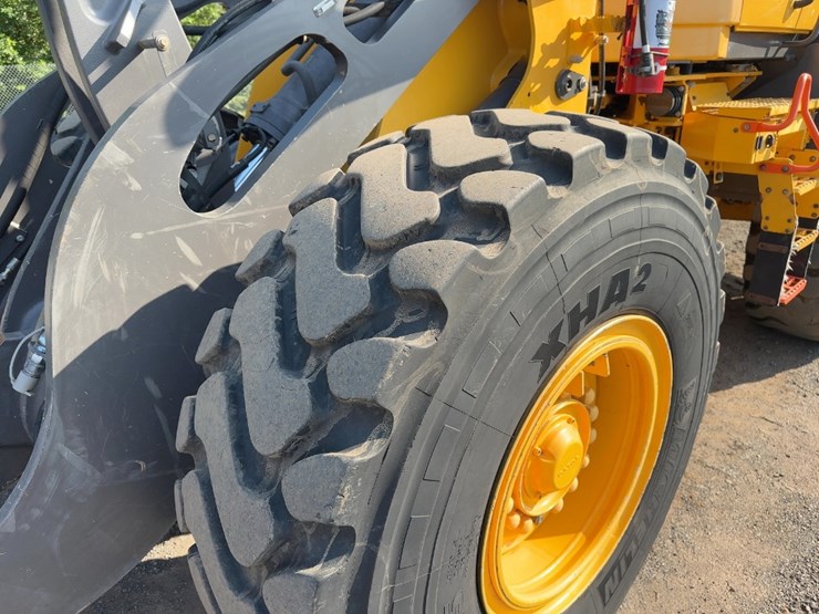 2018-volvo-l70h-image-16