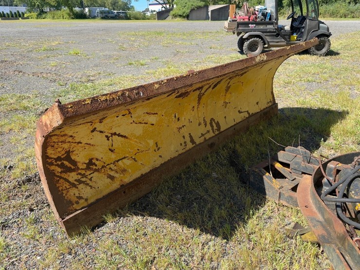 10'-power-angle-snow-plow-image-4