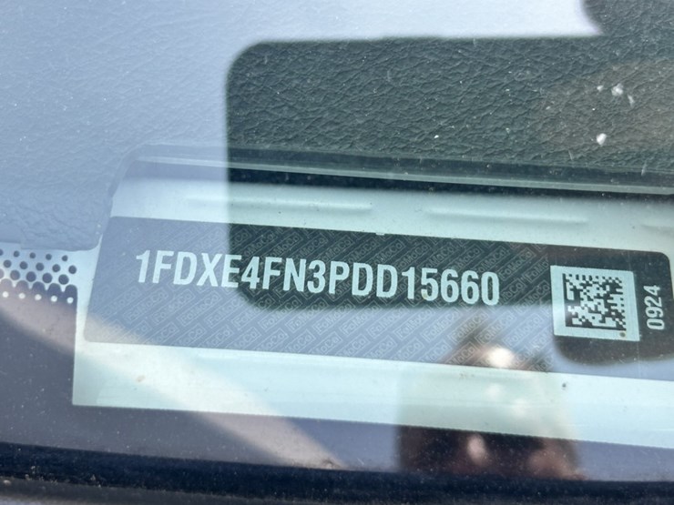 2023-ford-e450-image-100