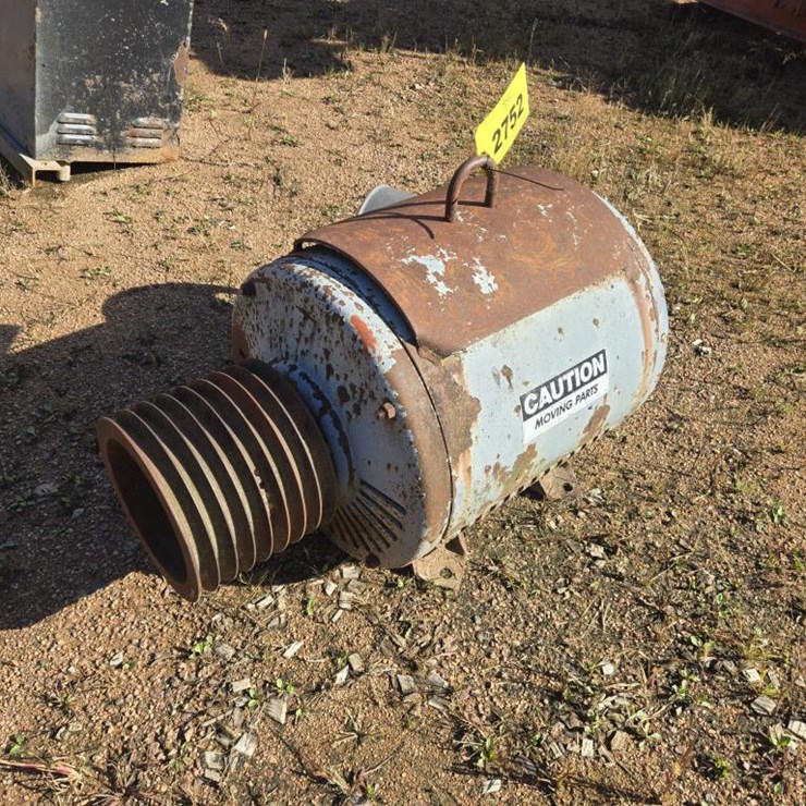 #2752 • 100Hp Electric Motor