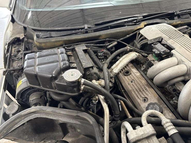 #1399-•-1990-chevrolet-corvette-convertible-car-image-22