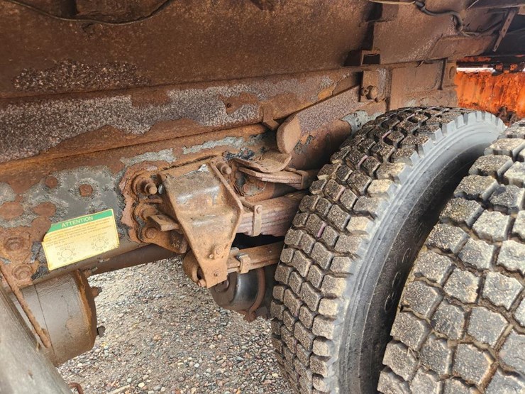 #1648-•-sterling-single-axle-patrol-truck-image-41