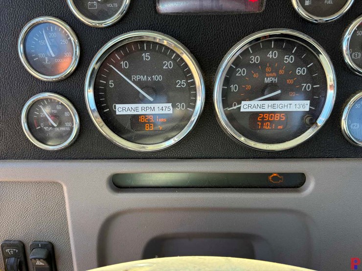 2019-peterbilt-367-image-14