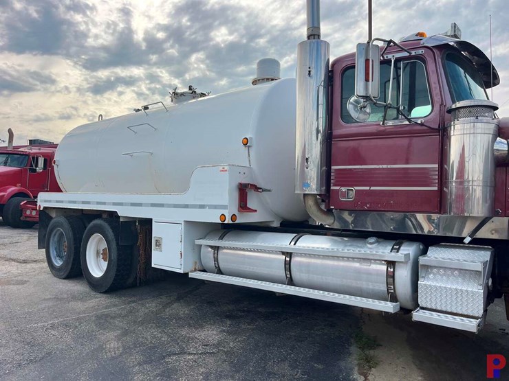 1994-western-star-4900-image-2