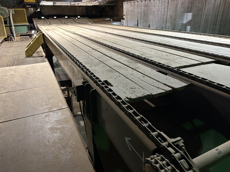 #1589-•-50'-lumber-deck-image-14