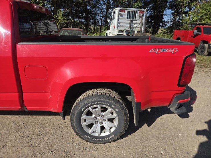 2015-chevrolet-colorado-image-12