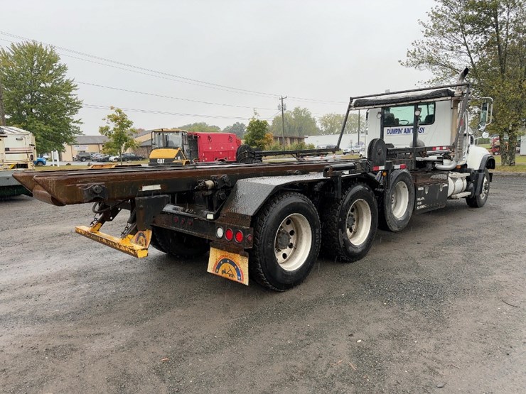 2003-mack-granite-cv713-image-5