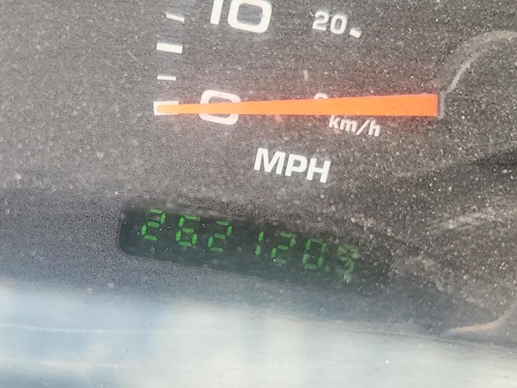 2002-ford-f550-image-58