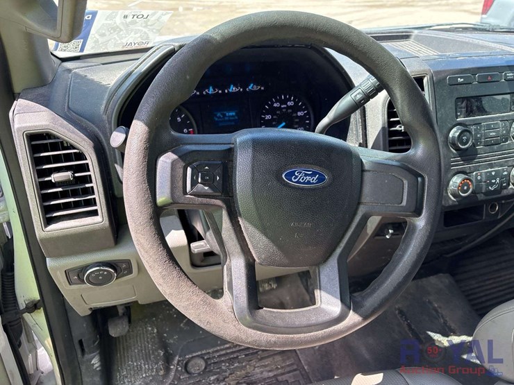 2017-ford-f550-image-13