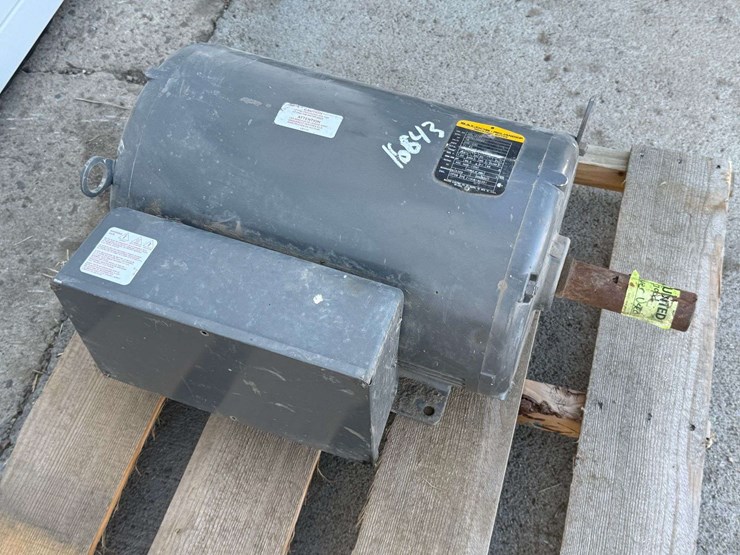 baldor-15hp-single-phase-fan-motor-that-will-fit-in-a-westeel-centrifugal-fan-image-1